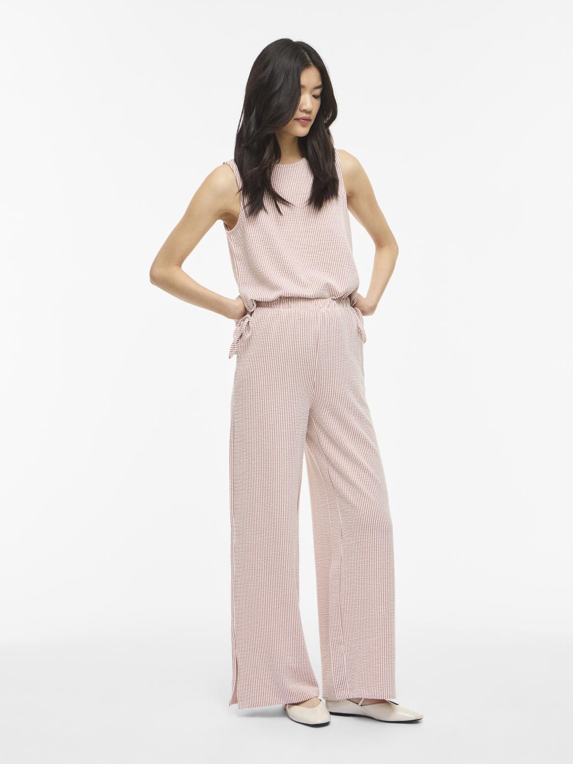 model_shot-front_full